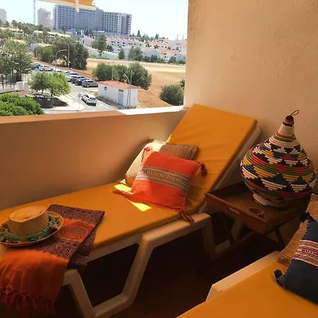 Moroccan-style T1 W/ Pool And A/c